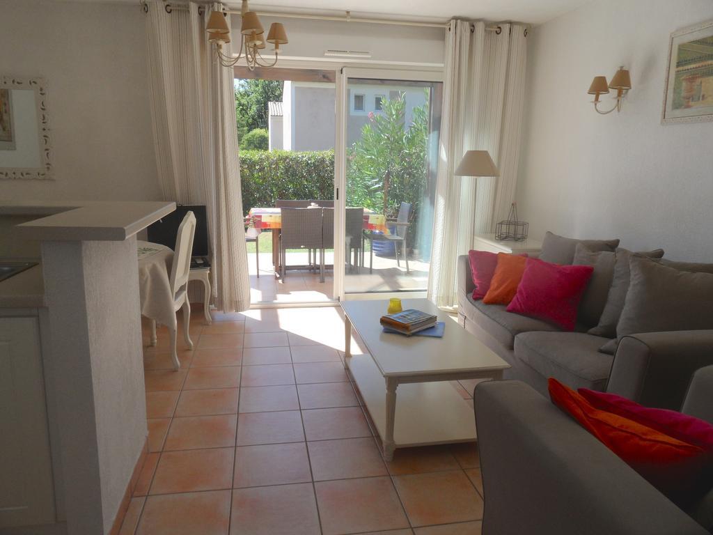 Lagrange Vacances Les Bastides Des Chaumettes Montauroux Szoba fotó